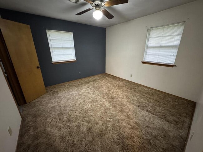 Building Photo - 5124 Dogwood Rd