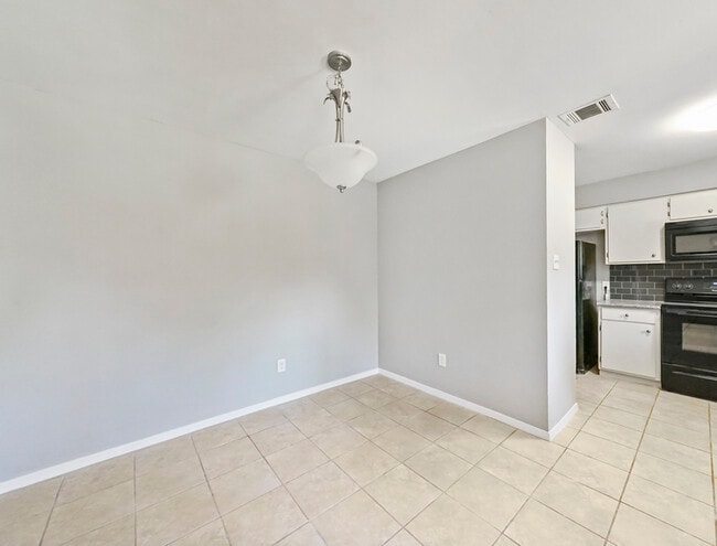 Building Photo - 22626 Leedstown Ln