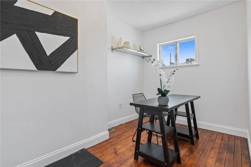 Building Photo - 3817 Howley St