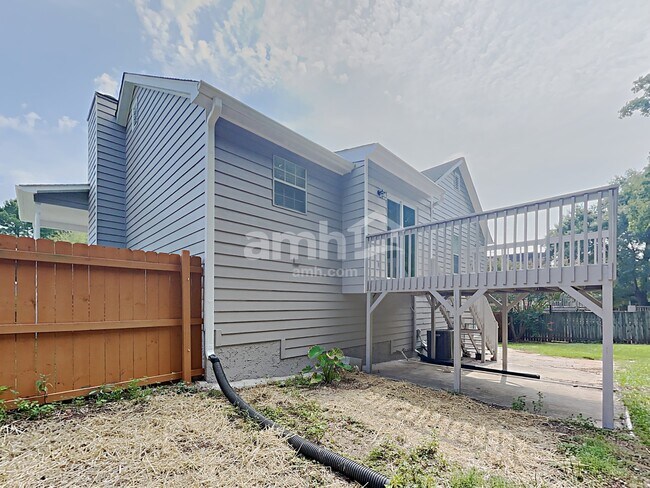 Building Photo - 3342 Mooring Dr