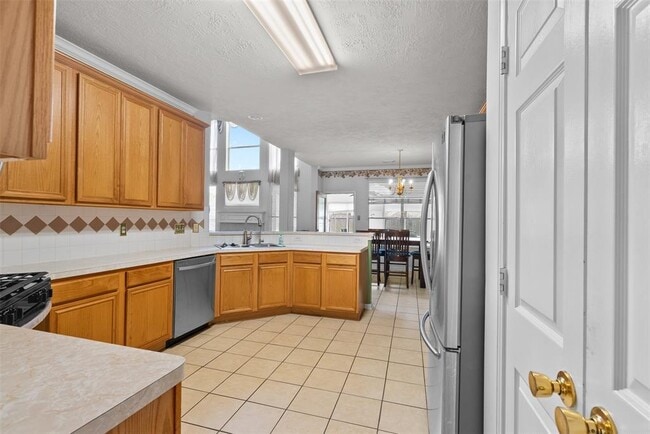 Building Photo - 602 Field Run Ct