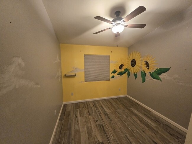 Building Photo - Beautiful 3 bedroom, 2 bath Home available