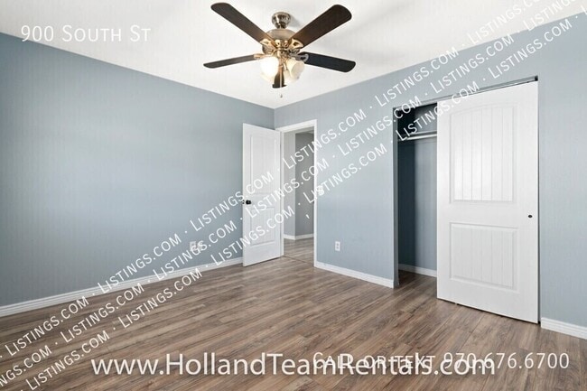 Building Photo - 900 South St