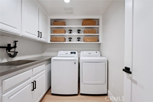 Building Photo - 6410 Lunita Rd