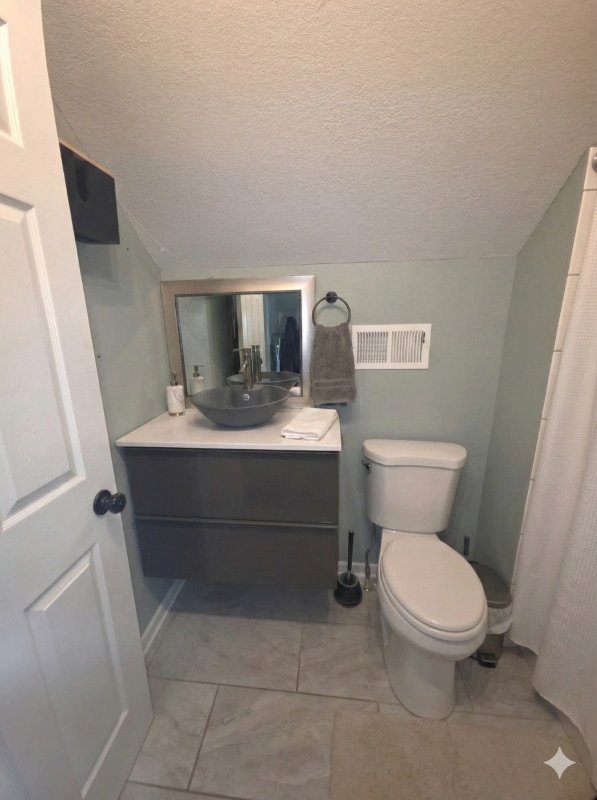 Building Photo - 6706 Vista Ave