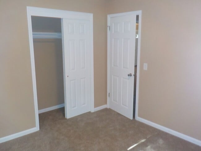 Building Photo - 1333 Fogarty Dr