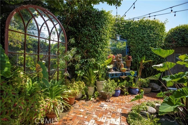 Building Photo - 195 S Parkwood Ave