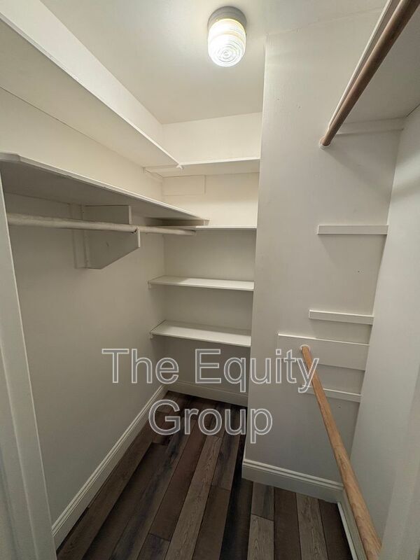 Building Photo - 445 N O'Farrell Ct