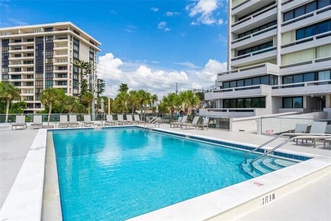 Building Photo - 5400 Ocean Blvd