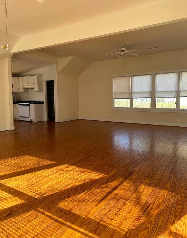 Building Photo - 151 Chattooga Ave