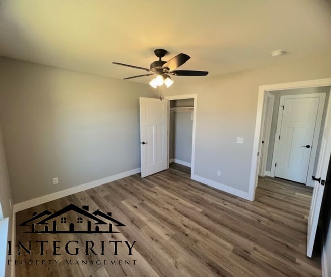 Building Photo - Newly Built Modern Style Single Family Home!