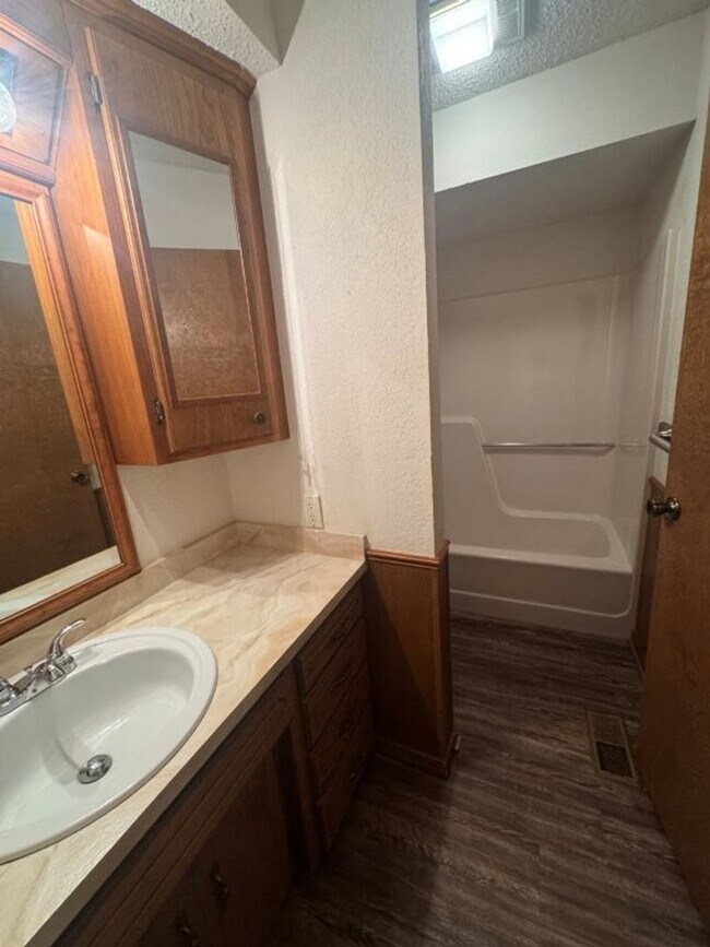 Building Photo - New paint, New flooring, New appliances in...