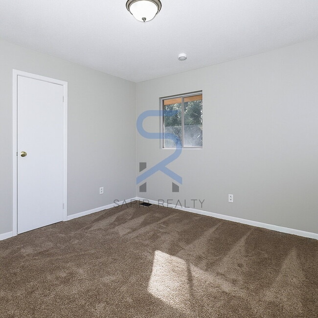 Building Photo - 8427 Attleboro Dr