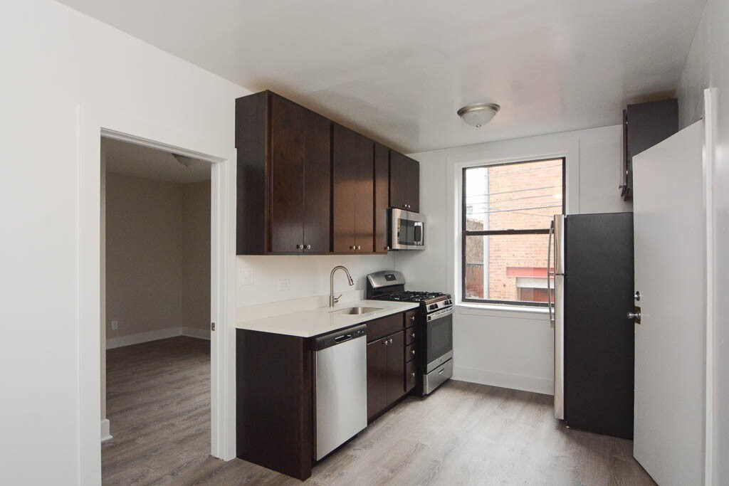 Building Photo - 2334.5 N Spaulding Ave