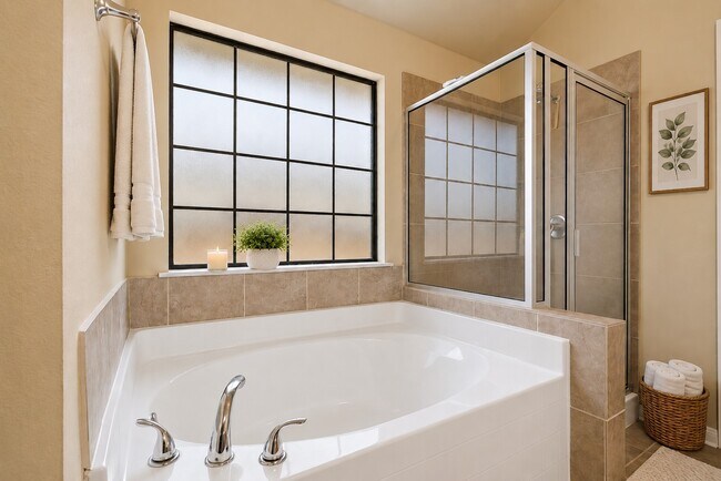 Building Photo - 2071 Mountain Wind Loop