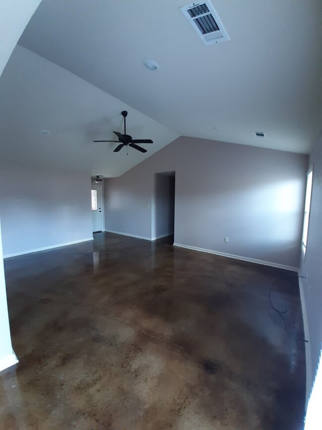 Building Photo - 426 Wildwood Point