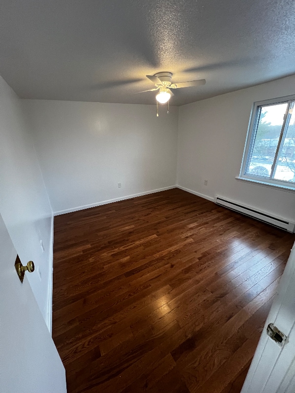 Building Photo - 142 Burgundy Hill Ln