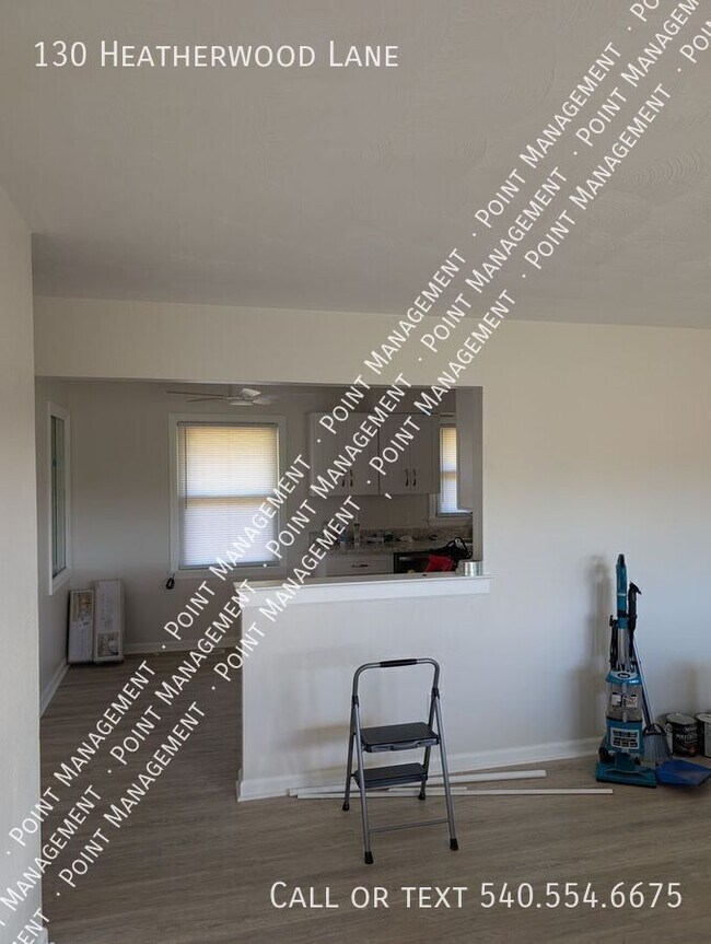 Building Photo - 130 Heatherwood Ln