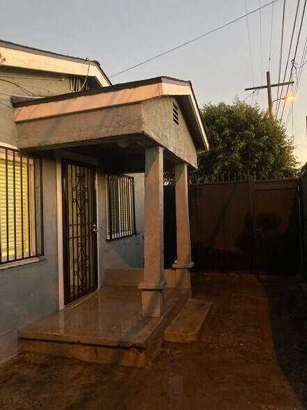 Building Photo - 8765 S San Pedro St