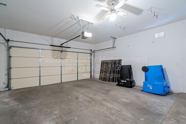Building Photo - 3536 E San Pedro Ave