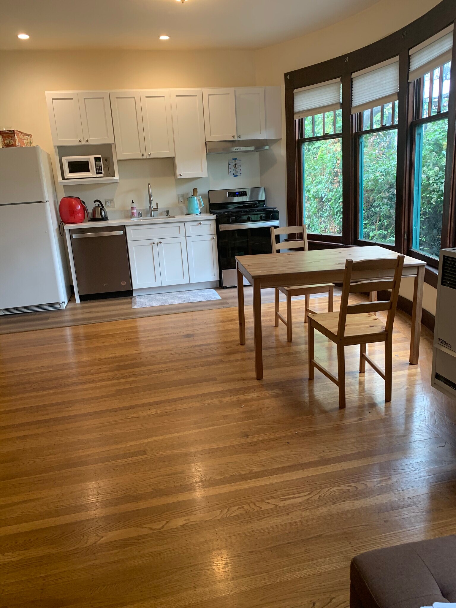 Building Photo - 2739 Dwight Way