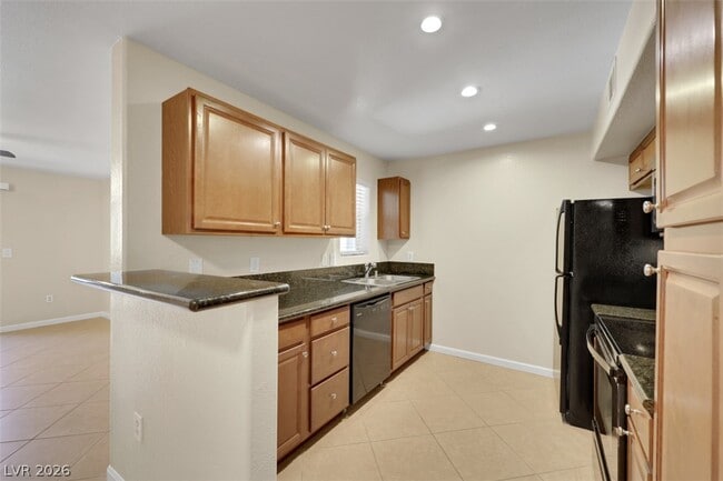 Building Photo - 555 E Silverado Ranch Blvd