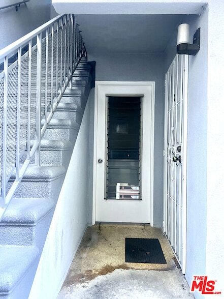 Building Photo - 1132 Alameda Ave