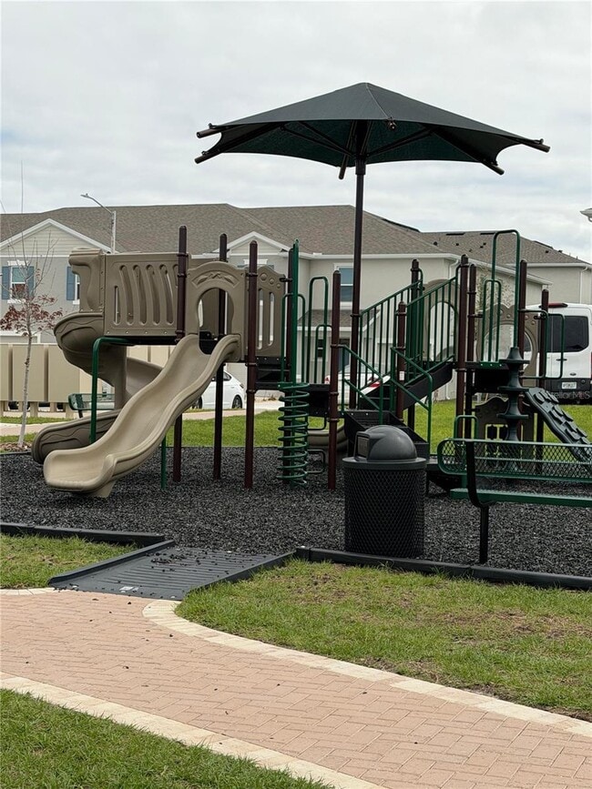 Building Photo - 2823 Maloof Dr