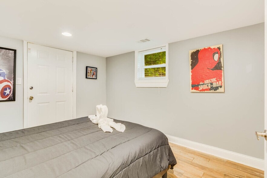 Building Photo - 2640 Casher Dr