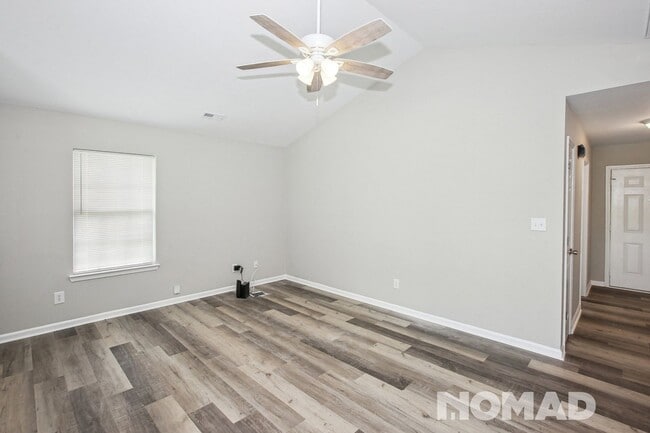 Building Photo - Charming 3BR House in Charlotte