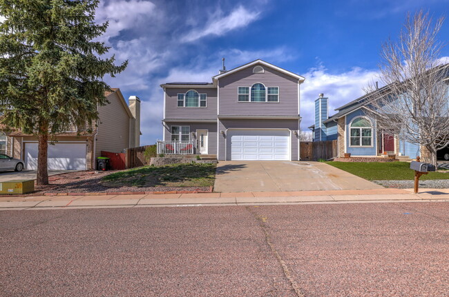 Building Photo - 6674 Chantilly Pl