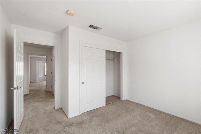 Building Photo - 10416 W Linfield Pl