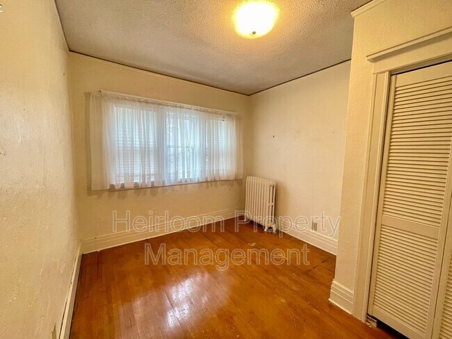 Building Photo - 5348 London Rd