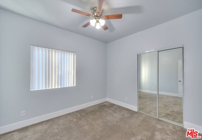 Building Photo - 4284 S Hobart Blvd