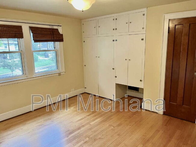 Building Photo - 1151 Hillcrest Rd