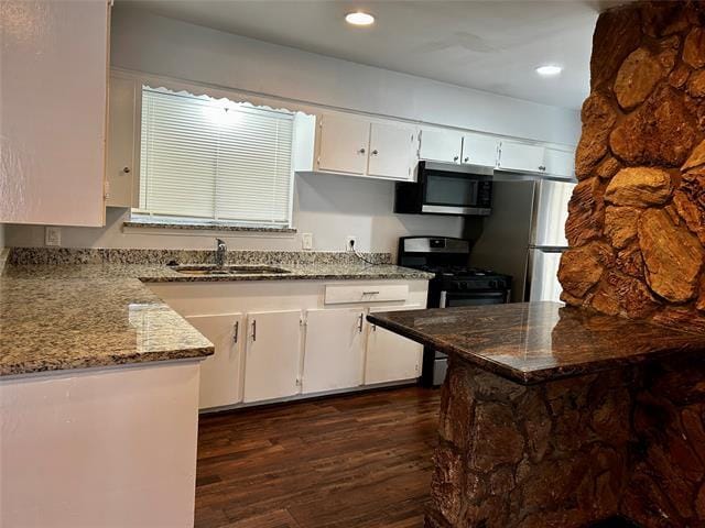 Building Photo - 3229 Driftwood Dr