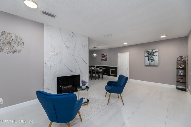 Building Photo - 5262 Tulane Ave