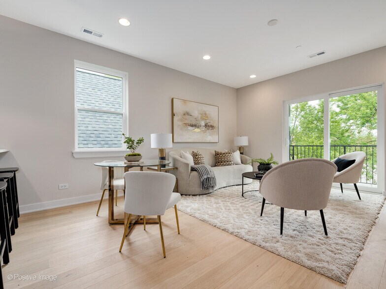 Building Photo - 1631 N Lawndale Ave