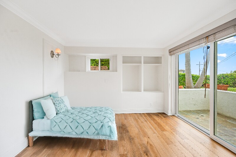 Building Photo - 5662 Ladybird Ln