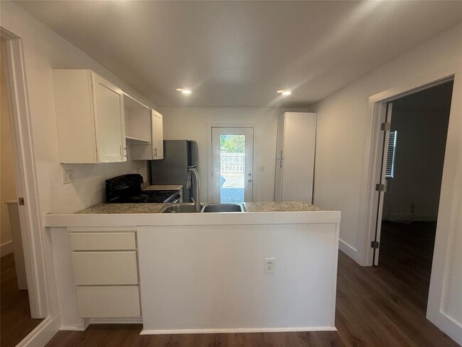 Building Photo - 5901 Nancy Dr