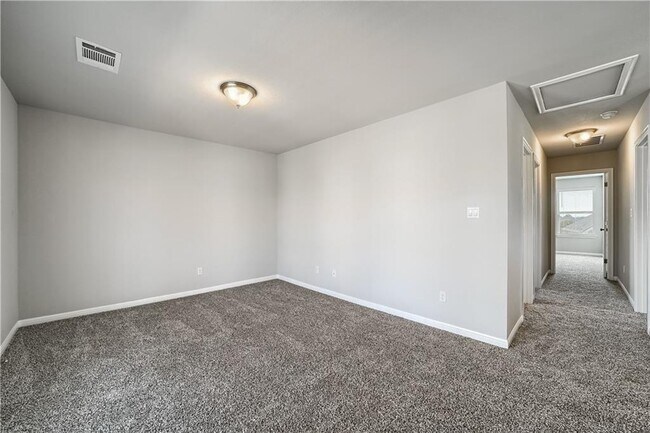 Building Photo - 2924 Sage Ranch Dr