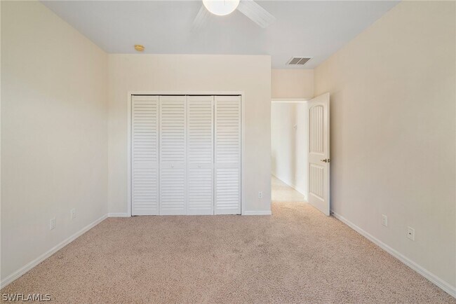 Building Photo - 4011 Tarpon Ave