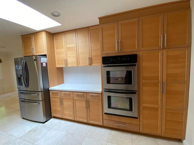 Building Photo - 4 Rent now at Calvena Drive