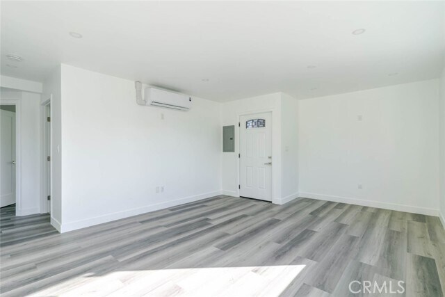 Building Photo - 14713 Sylvan St