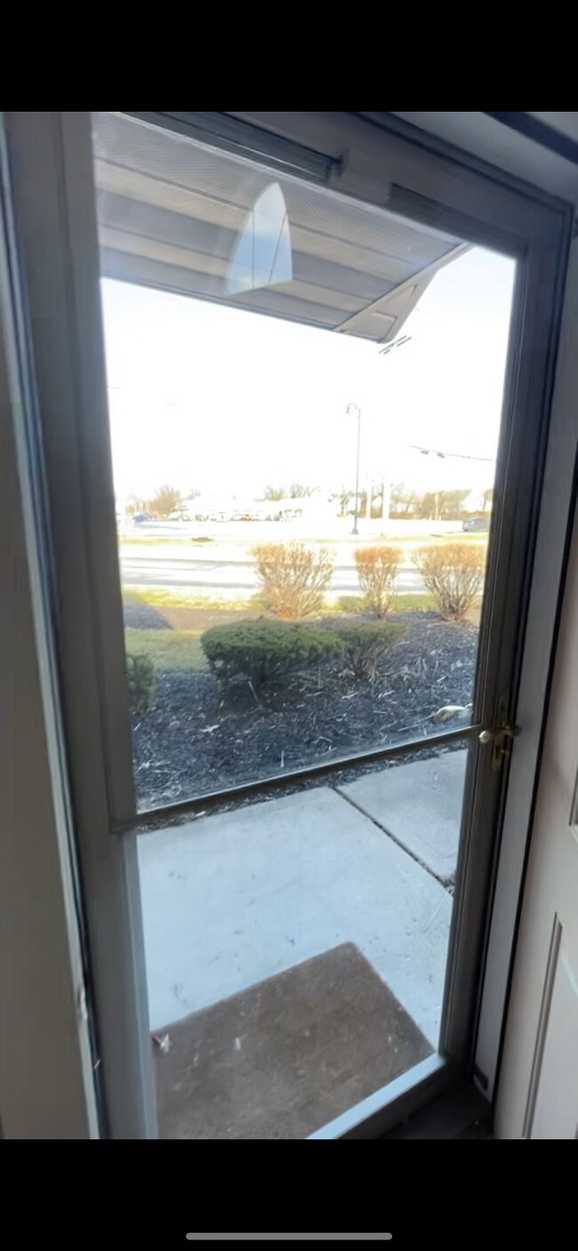 Building Photo - 500 Dandy Brush Ln W