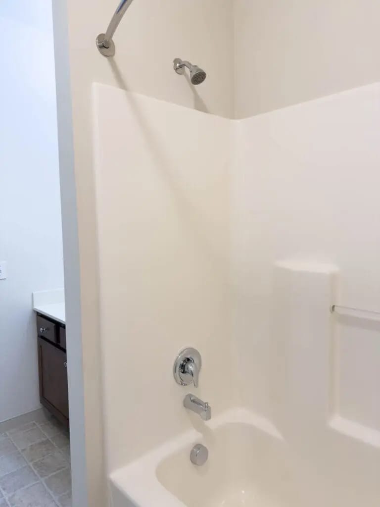 Building Photo - 2038 Shady Oak Dr