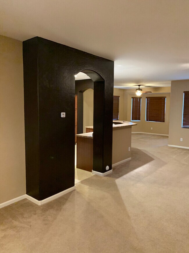 Building Photo - Very Nice 3 bedroom 2 bath home with a guest house