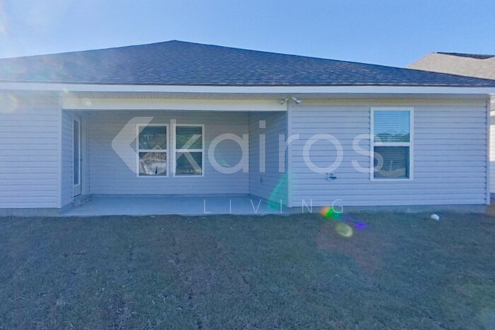 Building Photo - 8049 Hendrick Dr