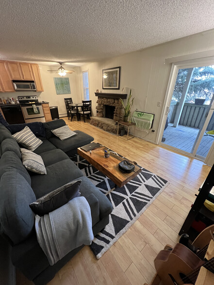 First level open floor plan - 3035 Oneal Pky