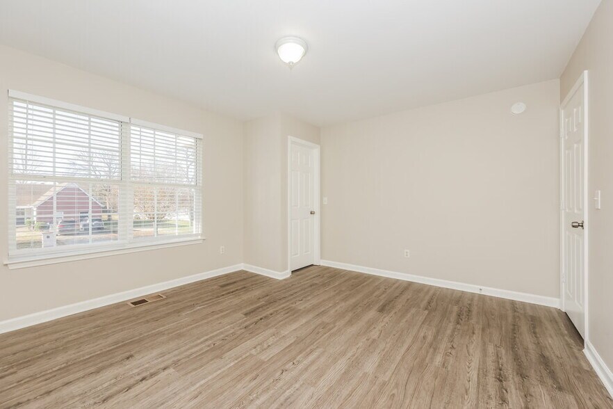 Building Photo - 1523 Waxman Dr